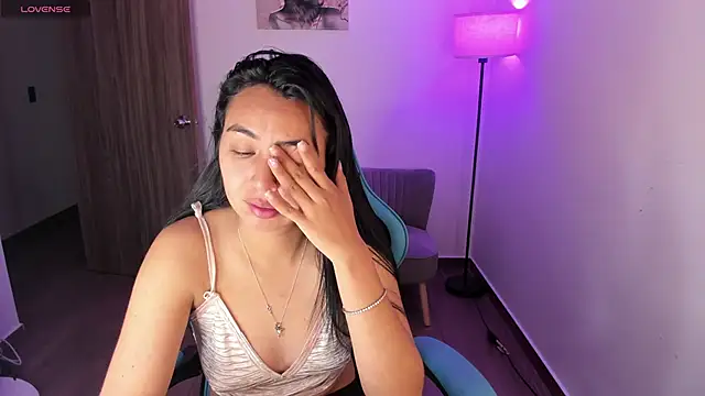 Miss Nicole online show from March 22, 2026, 7:15 pm