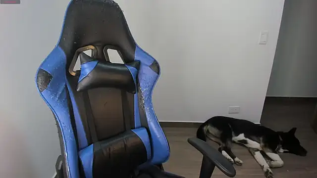 Snapshot of Miss_Nicole chatting on October 5, 2025, 1:29 am Miss Nicole online show from October 5, 2025, 1:29 am