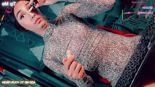 CharlotteBigCock online show from June 4, 2026, 2:22 pm