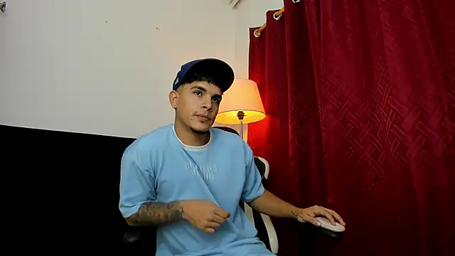 Snapshot of Evan_stoner chatting on September 27, 2025, 1:34 am Evan stoner online show from September 27, 2025, 1:34 am