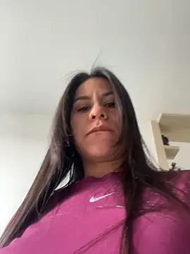 Reggie-Liam online show from November 15, 2025, 9:08 pm