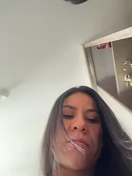 Snapshot of Reggie-Liam chatting on December 22, 2025, 6:08 pm Reggie-Liam online show from December 22, 2025, 6:08 pm