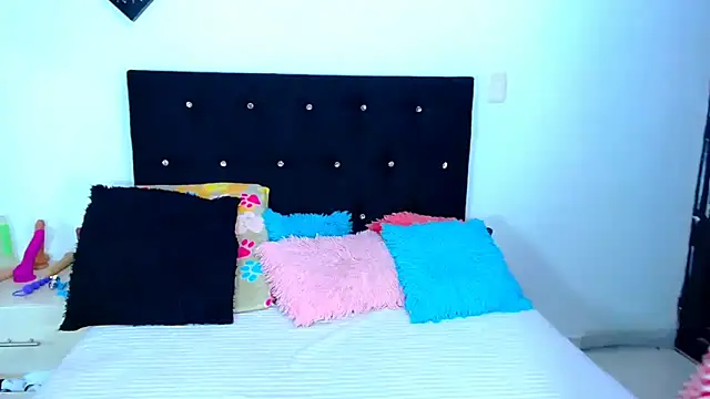 Jenng18 online show from November 9, 2025, 5:00 am