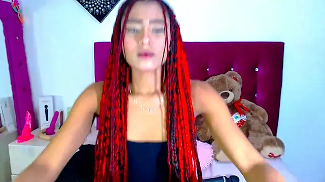 Jenng18 online show from September 29, 2025, 10:59 pm