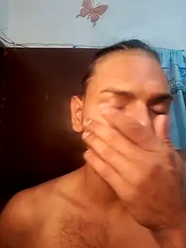 apolodiosgriego online show from November 26, 2025, 3:23 pm