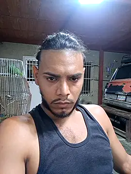 Snapshot of apolodiosgriego chatting on April 7, 2026, 10:22 pm apolodiosgriego online show from April 7, 2026, 10:22 pm