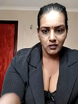 Snapshot of NWC4LYF chatting on June 13, 2026, 8:01 am NWC4LYF online show from June 13, 2026, 8:01 am