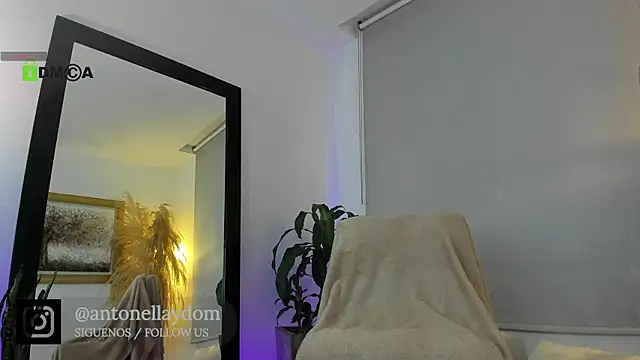 antonella dom1 online show from December 18, 2025, 11:41 pm