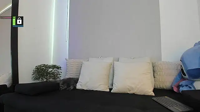 antonella dom1 online show from May 8, 2026, 10:13 pm