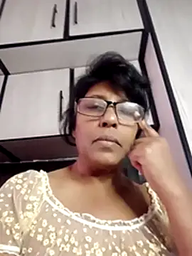 Snapshot of MsAttitude chatting on July 9, 2026, 11:42 am MsAttitude online show from July 9, 2026, 11:42 am