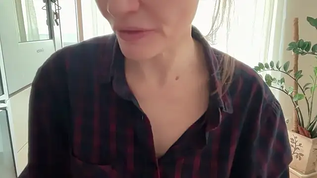 MistyBarnes online show from March 14, 2026, 8:09 am