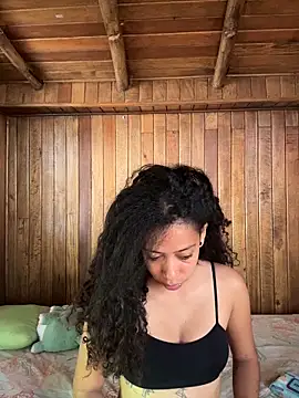 Snapshot of Miley_and_Vash chatting on December 3, 2025, 6:18 pm Miley and Vash online show from December 3, 2025, 6:18 pm