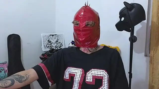 Snapshot of AcidMilo chatting on February 10, 2025, 6:20 am AcidMilo online show from February 10, 2025, 6:20 am