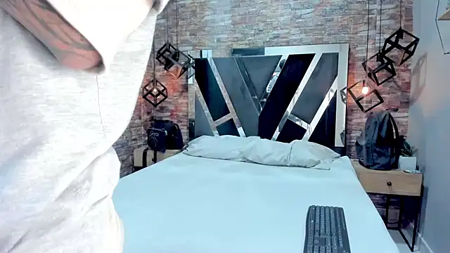 Snapshot of AcidMilo chatting on December 16, 2024, 12:49 pm AcidMilo online show from December 16, 2024, 12:49 pm