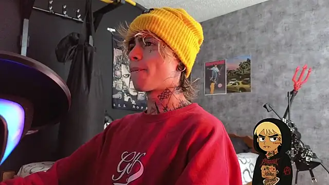 Snapshot of AcidMilo chatting on October 29, 2025, 1:54 pm AcidMilo online show from October 29, 2025, 1:54 pm