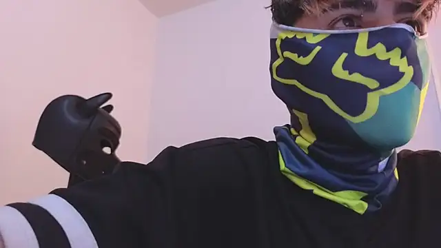 Snapshot of AcidMilo chatting on February 12, 2025, 7:45 pm AcidMilo online show from February 12, 2025, 7:45 pm