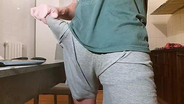 Snapshot of asa92921 chatting on February 27, 2025, 7:58 pm asa92921 online show from February 27, 2025, 7:58 pm