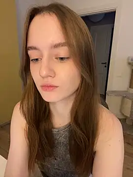 Snapshot of malyshhka chatting on December 6, 2024, 11:38 am malyshhka online show from December 6, 2024, 11:38 am