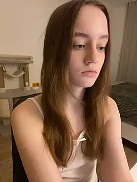 Snapshot of malyshhka chatting on December 15, 2024, 1:54 pm malyshhka online show from December 15, 2024, 1:54 pm