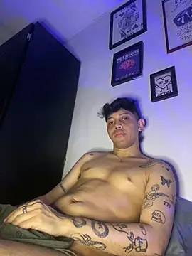 Snapshot of tonysexyboy chatting on December 16, 2024, 8:58 pm tonysexyboy online show from December 16, 2024, 8:58 pm