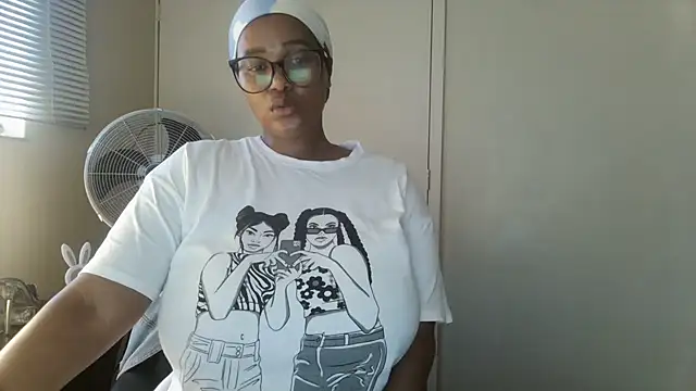 Snapshot of Charlie-Crawford chatting on May 12, 2026, 9:26 am Charlie-Crawford online show from May 12, 2026, 9:26 am
