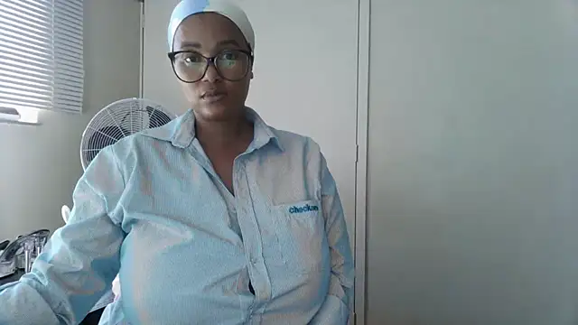 Snapshot of Charlie-Crawford chatting on May 11, 2026, 9:10 am Charlie-Crawford online show from May 11, 2026, 9:10 am