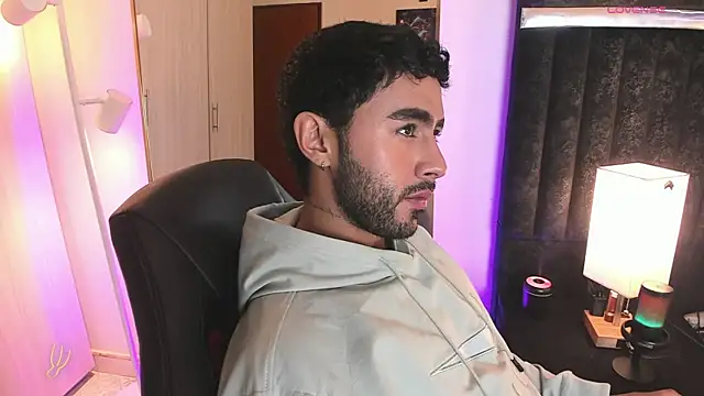 ItsMeEros online show from February 4, 2026, 11:11 pm