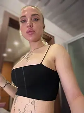 pinkstar  online show from December 22, 2025, 5:29 am