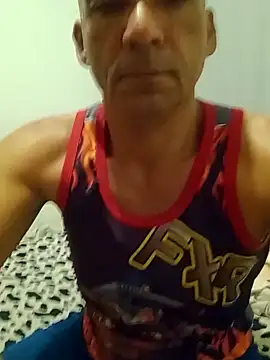 Snapshot of Daddy1972 chatting on February 7, 2025, 10:19 pm Daddy1972 online show from February 7, 2025, 10:19 pm