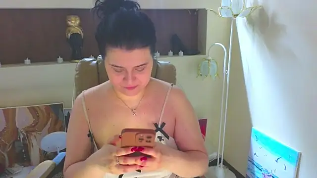 Snapshot of Malika_uAngel chatting on March 30, 2026, 8:43 pm Malika uAngel online show from March 30, 2026, 8:43 pm