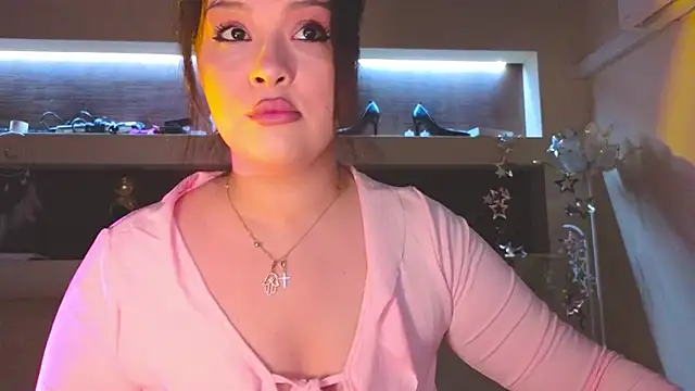 Snapshot of Malika_uAngel chatting on October 2, 2025, 10:57 pm Malika uAngel online show from October 2, 2025, 10:57 pm