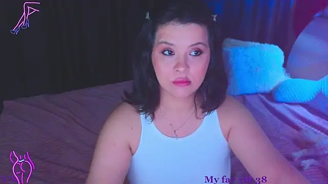 Snapshot of Malika_uAngel chatting on November 19, 2025, 6:52 pm Malika uAngel online show from November 19, 2025, 6:52 pm