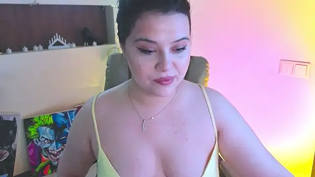 Snapshot of Malika_uAngel chatting on May 15, 2026, 12:30 am Malika uAngel online show from May 15, 2026, 12:30 am