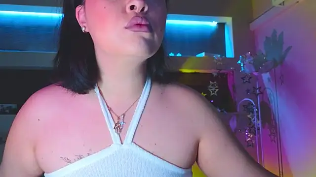 Snapshot of Malika_uAngel chatting on September 17, 2025, 11:40 pm Malika uAngel online show from September 17, 2025, 11:40 pm