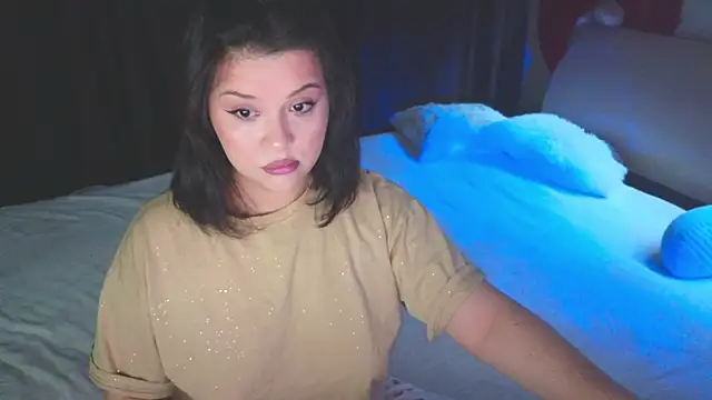 Snapshot of Malika_uAngel chatting on December 2, 2025, 9:49 pm Malika uAngel online show from December 2, 2025, 9:49 pm