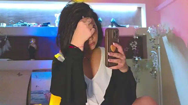 Snapshot of Malika_uAngel chatting on October 4, 2025, 9:38 pm Malika uAngel online show from October 4, 2025, 9:38 pm