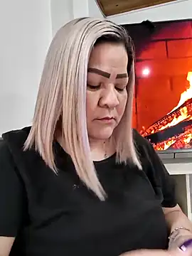 Dalessa Bigtits online show from March 12, 2026, 7:18 pm