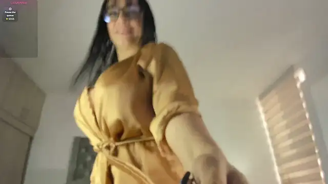 CharlotteAngelss  online show from November 1, 2025, 2:11 pm