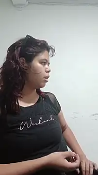 SabinaMerchetti online show from April 14, 2026, 12:37 am