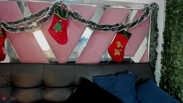 SabinaMerchetti online show from November 20, 2025, 2:12 am