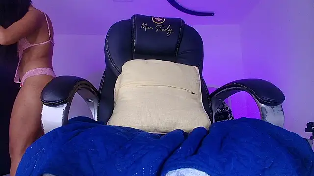Snapshot of naomi_kyse chatting on March 17, 2026, 3:09 am naomi kyse online show from March 17, 2026, 3:09 am