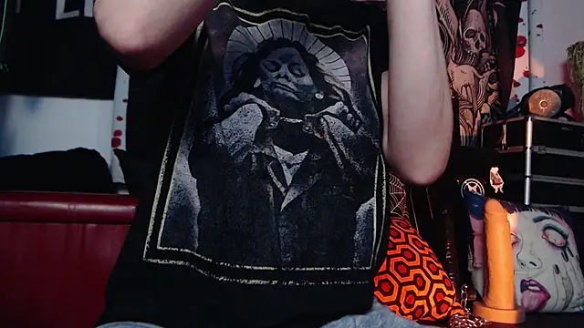 Silentmary online show from February 1, 2026, 1:42 pm