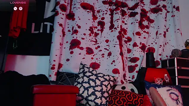 Snapshot of Silentmary chatting on November 28, 2025, 1:39 am Silentmary online show from November 28, 2025, 1:39 am