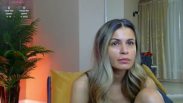 Snapshot of Avril_Cyrus chatting on February 25, 2026, 8:03 am Avril Cyrus online show from February 25, 2026, 8:03 am