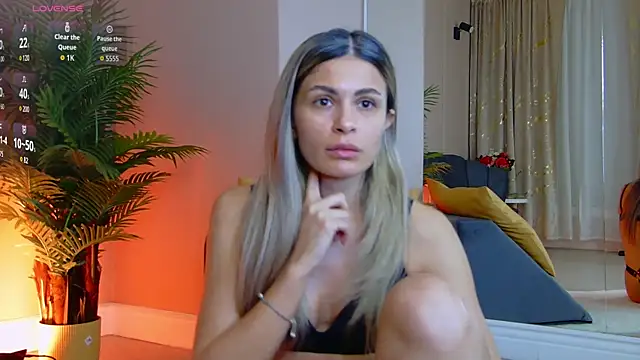 Snapshot of Avril_Cyrus chatting on January 19, 2026, 8:40 am Avril Cyrus online show from January 19, 2026, 8:40 am