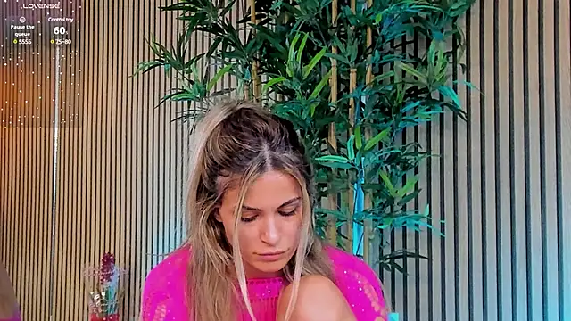 Avril Cyrus online show from March 6, 2025, 2:29 pm