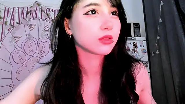 Snapshot of Holy420lolii chatting on July 28, 2026, 7:26 pm Holy420lolii online show from July 28, 2026, 7:26 pm