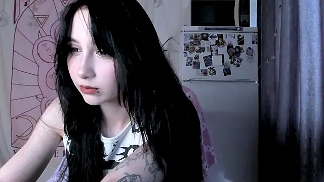 Holy420lolii online show from March 28, 2026, 1:56 pm