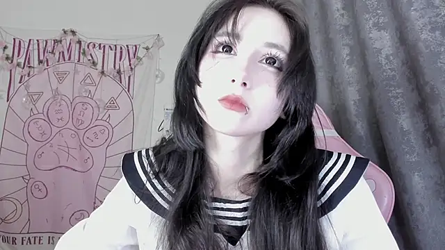 Holy420lolii online show from September 12, 2025, 5:02 pm