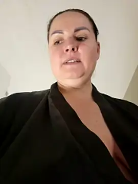 GeorgiaLerox online show from November 21, 2025, 12:15 pm